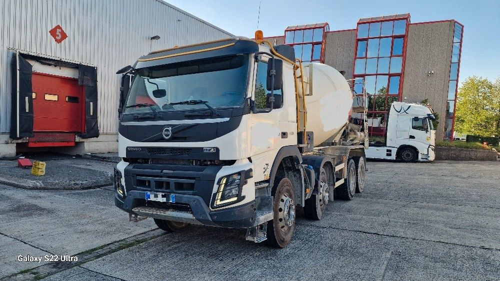 Volvo FMX 410 - Camión hormigonera: foto 1 Volvo FMX 410 - Camión hormigonera: foto 1