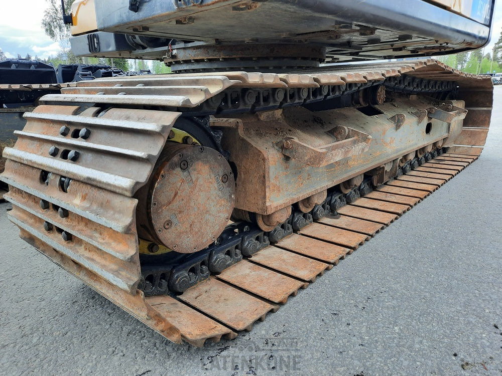 Excavadora de cadenas Volvo EC140CL telakaivinkone: foto 11