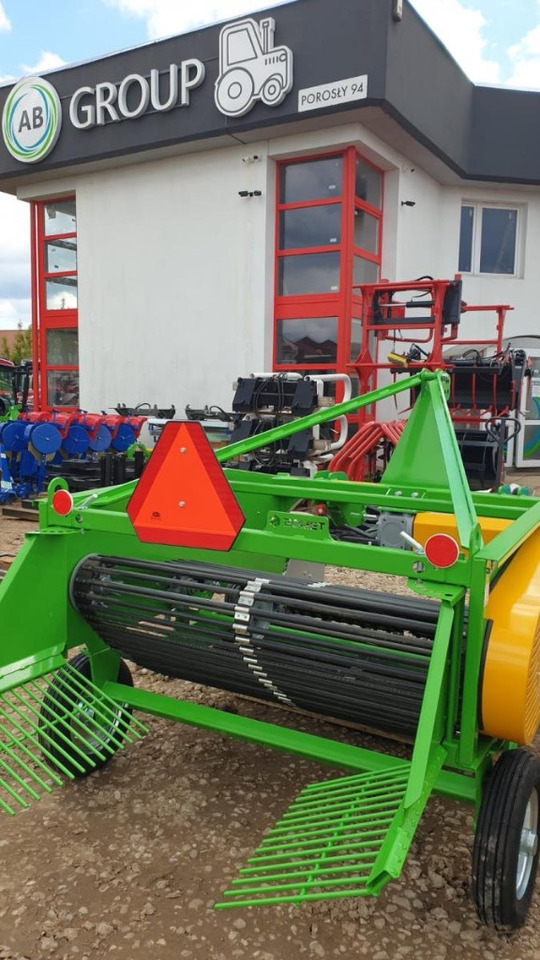 2-row Conveyor Digger Bomet Upus Z656/2 - Arrancadora de patatas: foto 5 2-row Conveyor Digger Bomet Upus Z656/2 - Arrancadora de patatas: foto 5