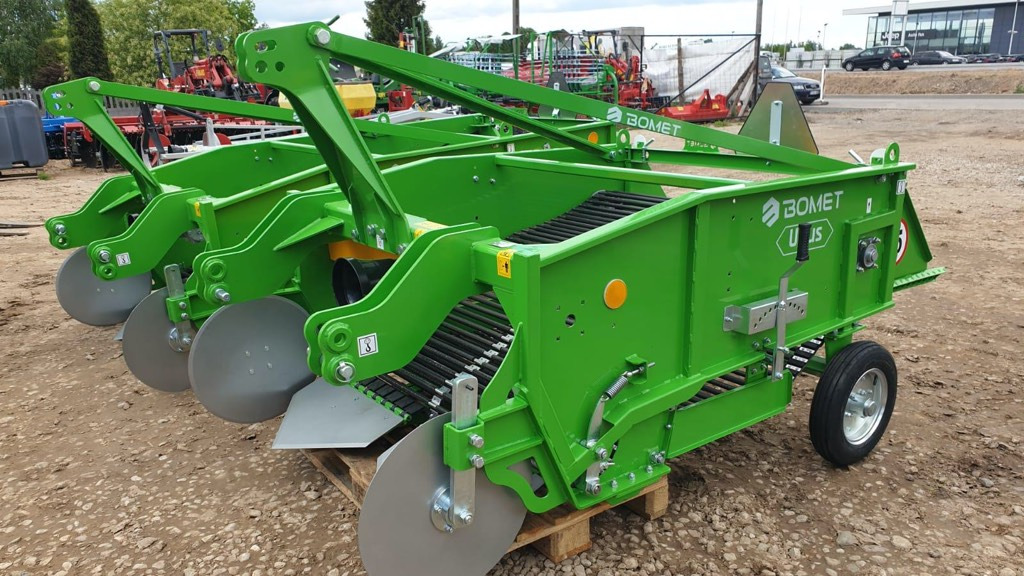 2-row Conveyor Digger Bomet Upus Z656/2 - Arrancadora de patatas: foto 1 2-row Conveyor Digger Bomet Upus Z656/2 - Arrancadora de patatas: foto 1