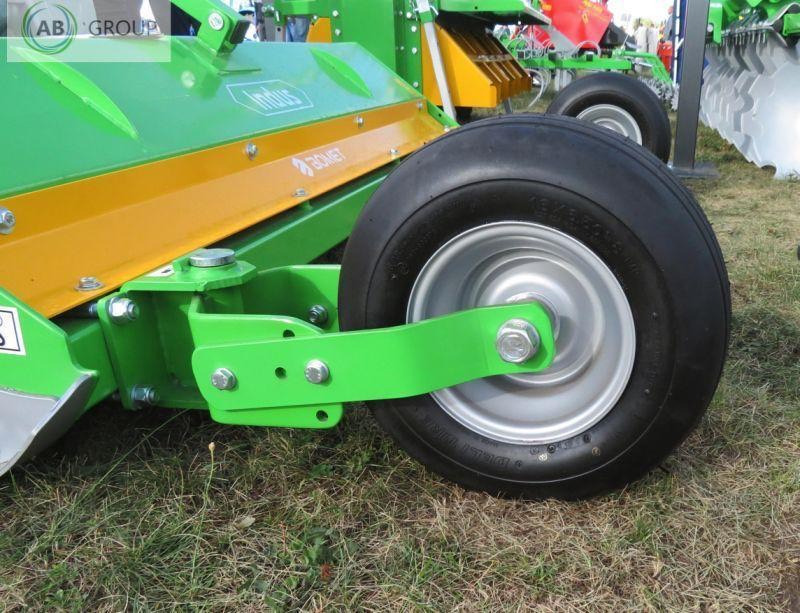 Bomet flail mower Indus Z317 with wheels, 1.4 m - Desbrozadora de martillos: foto 2 Bomet flail mower Indus Z317 with wheels, 1.4 m - Desbrozadora de martillos: foto 2