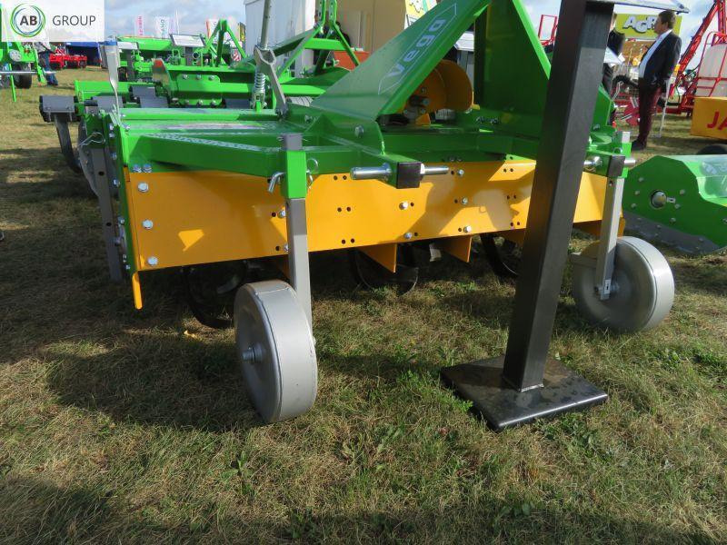 Bomet rotary tiller Vega U540, 1,8 m - Rotocultivador: foto 1 Bomet rotary tiller Vega U540, 1,8 m - Rotocultivador: foto 1
