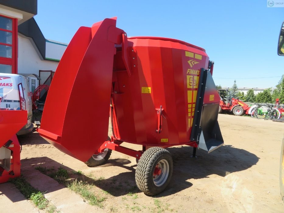 Fimaks Vertical Mixer feeder 5,5 m3 - Desensiladora: foto 2 Fimaks Vertical Mixer feeder 5,5 m3 - Desensiladora: foto 2