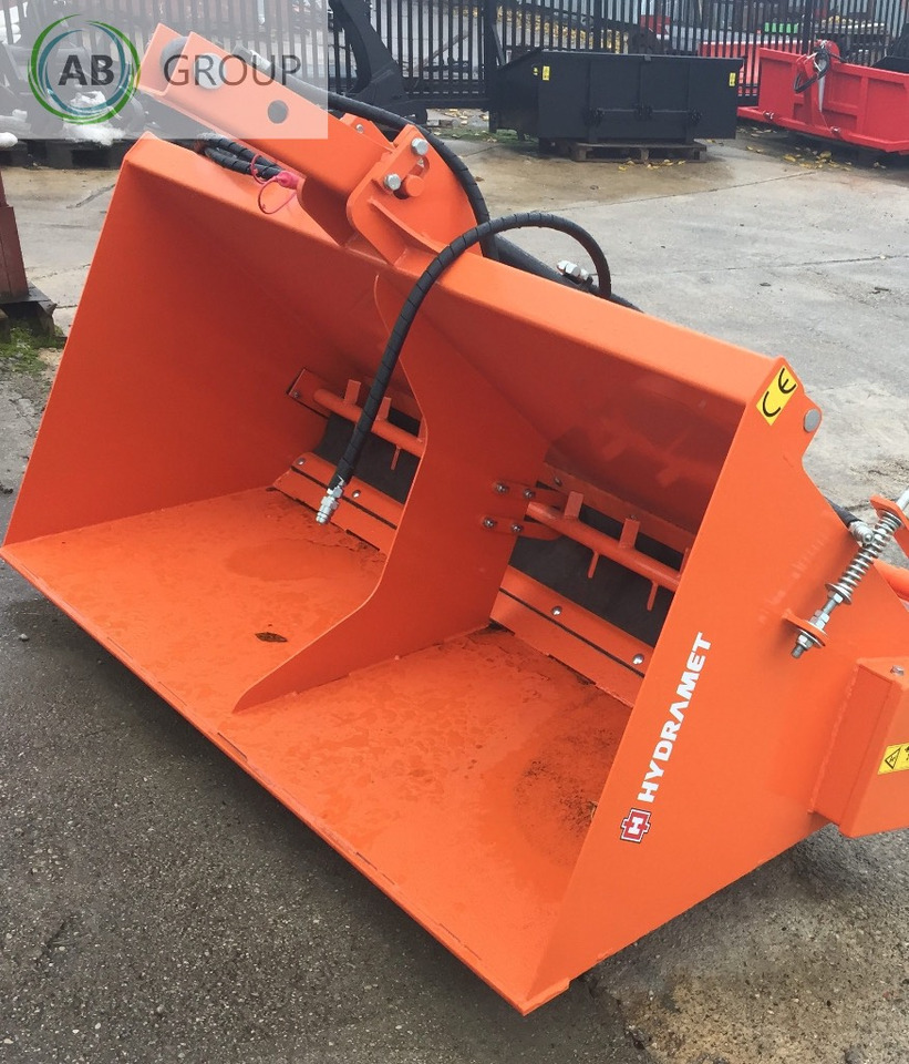 Hydramet tractor sand spreader T-018 - Esparcidor de sal: foto 2 Hydramet tractor sand spreader T-018 - Esparcidor de sal: foto 2