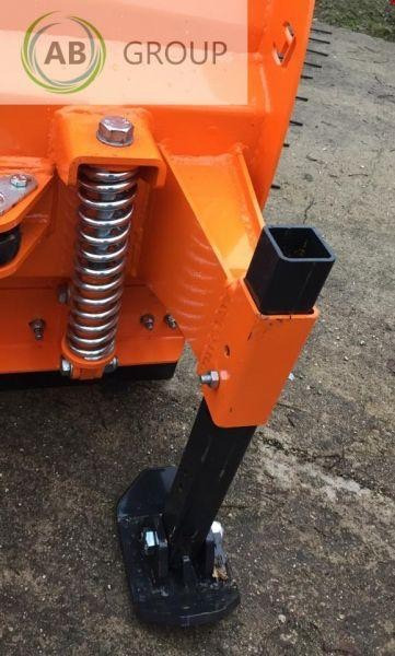 Inter-Tech hydraulic snow plough PSSHV-02, 2.1 m - Cuchilla quitanieves para Maquinaria agrícola: foto 4 Inter-Tech hydraulic snow plough PSSHV-02, 2.1 m - Cuchilla quitanieves para Maquinaria agrícola: foto 4