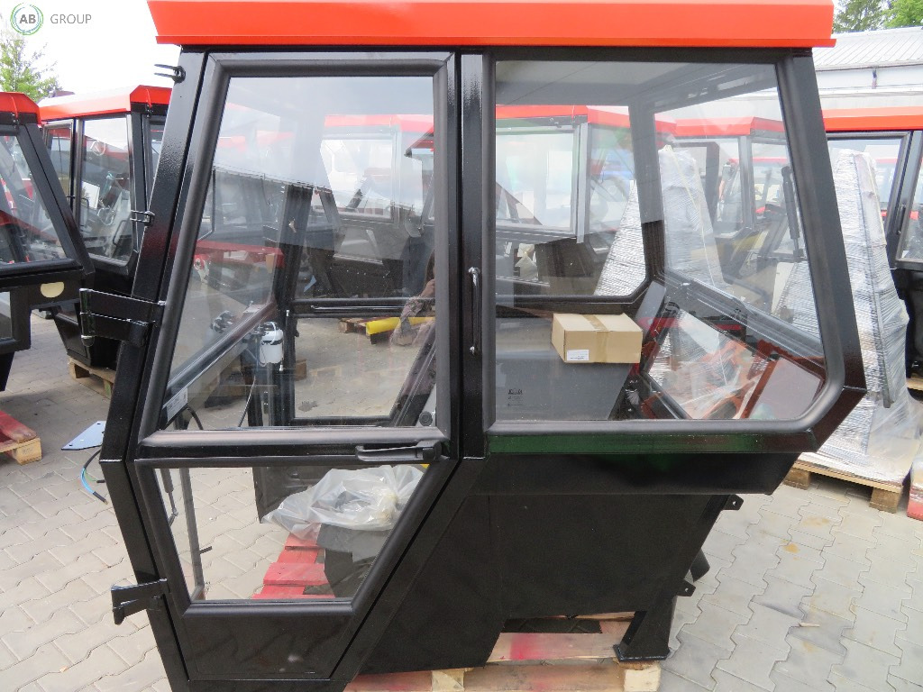 Koja tractor cab C-330 - Cabina para Tractor: foto 1 Koja tractor cab C-330 - Cabina para Tractor: foto 1