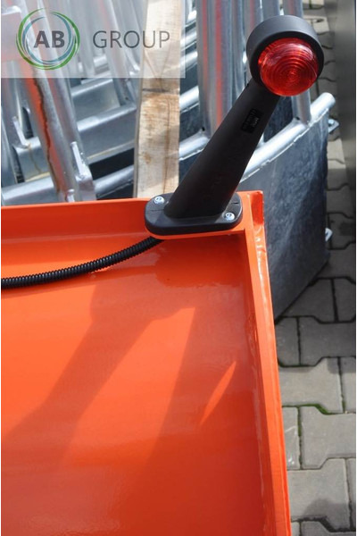 PŁUG odśnieżny komunalny Metal-Technik 3.0 - Cuchilla quitanieves para Maquinaria agrícola: foto 4 PŁUG odśnieżny komunalny Metal-Technik 3.0 - Cuchilla quitanieves para Maquinaria agrícola: foto 4