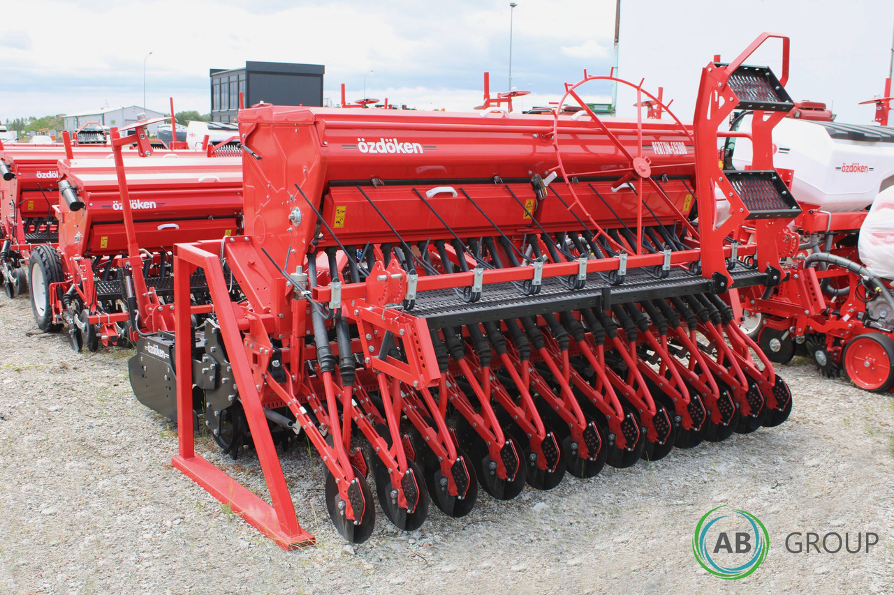 Seedbed and seeding unit mounted on Ozdoken Pertum CS-300 active harrow – single-disc coulter, Packer roller - Combinado de siembra: foto 2 Seedbed and seeding unit mounted on Ozdoken Pertum CS-300 active harrow – single-disc coulter, Packer roller - Combinado de siembra: foto 2