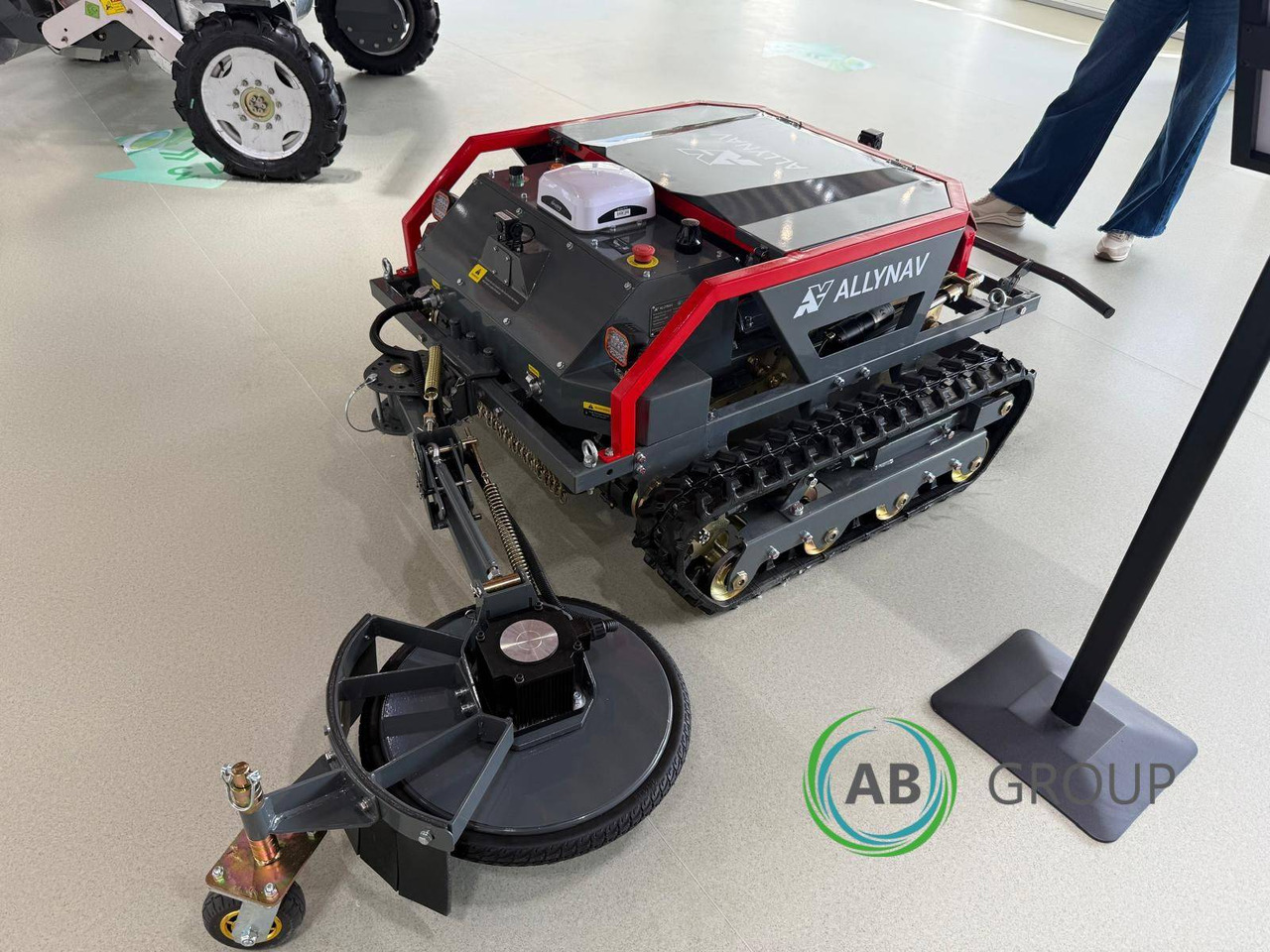 Taurus80E robotic lawn mower - Cortacésped: foto 4 Taurus80E robotic lawn mower - Cortacésped: foto 4