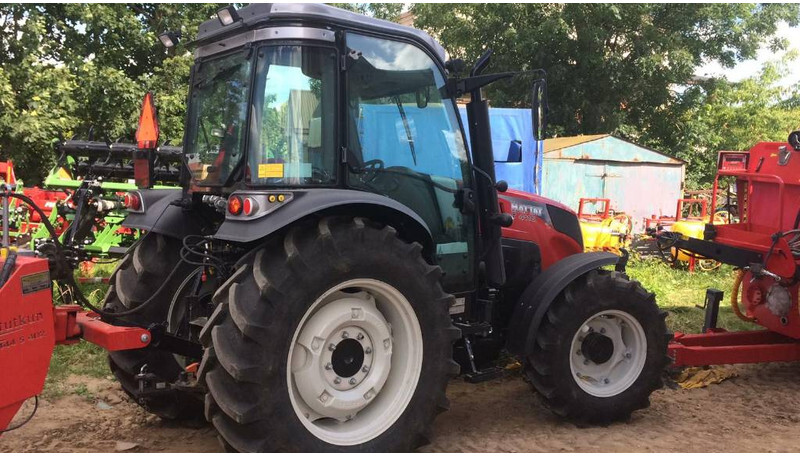 Traktor Hattat / Ciągnik rolniczy T4110 - Tractor: foto 5 Traktor Hattat / Ciągnik rolniczy T4110 - Tractor: foto 5