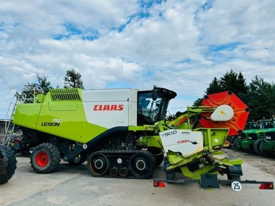 Claas LEXION 750 - Cosechadora de granos: foto 4 Claas LEXION 750 - Cosechadora de granos: foto 4