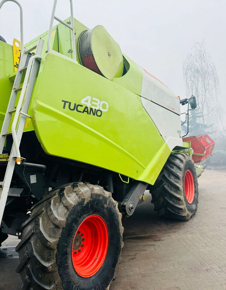 Cosechadora de granos Claas TUCANO 430 APS: foto 11