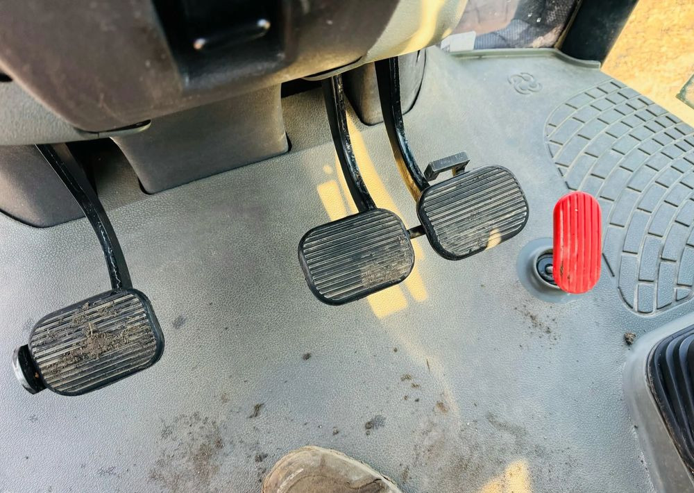 Tractor Deutz-Fahr Agrotron 200: foto 15
