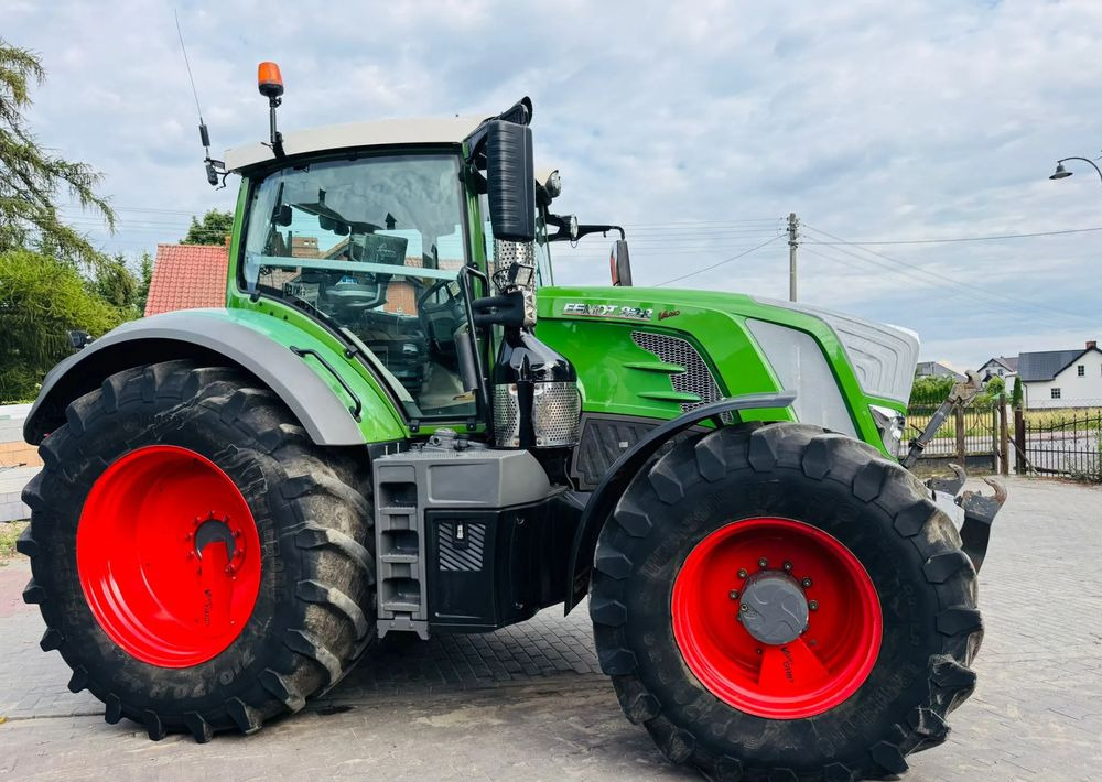 Fendt 828 Vario Profi Plus - Tractor: foto 2 Fendt 828 Vario Profi Plus - Tractor: foto 2