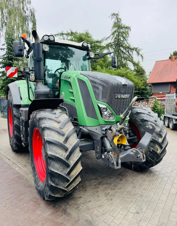 Fendt 828 Vario Profi Plus - Tractor: foto 5 Fendt 828 Vario Profi Plus - Tractor: foto 5