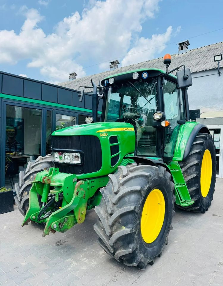 John Deere 6430 - Tractor: foto 1 John Deere 6430 - Tractor: foto 1