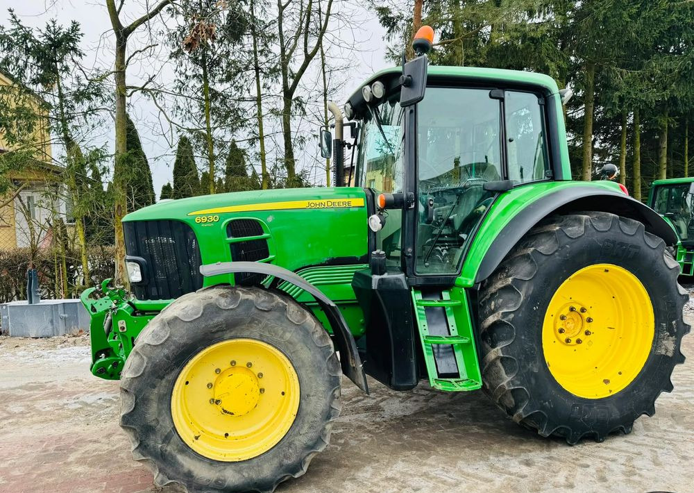 John Deere 6930 - Tractor: foto 2 John Deere 6930 - Tractor: foto 2