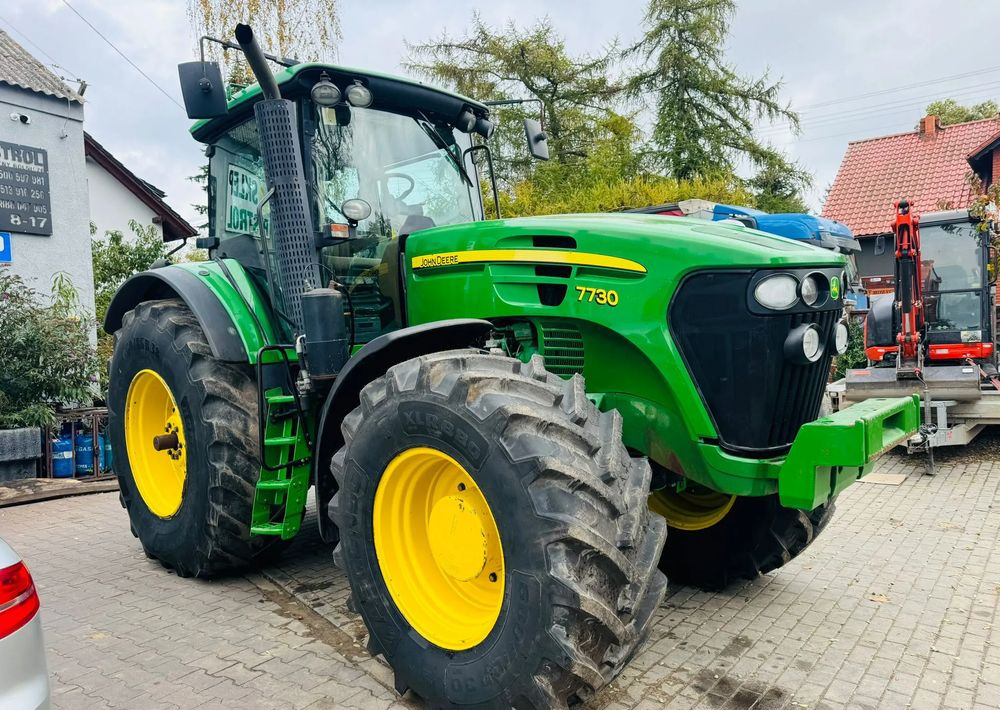 John Deere 7730 - Tractor: foto 2 John Deere 7730 - Tractor: foto 2