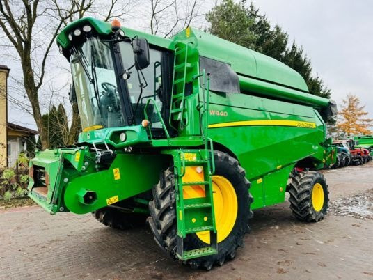 John Deere W440 - Cosechadora de granos: foto 1 John Deere W440 - Cosechadora de granos: foto 1