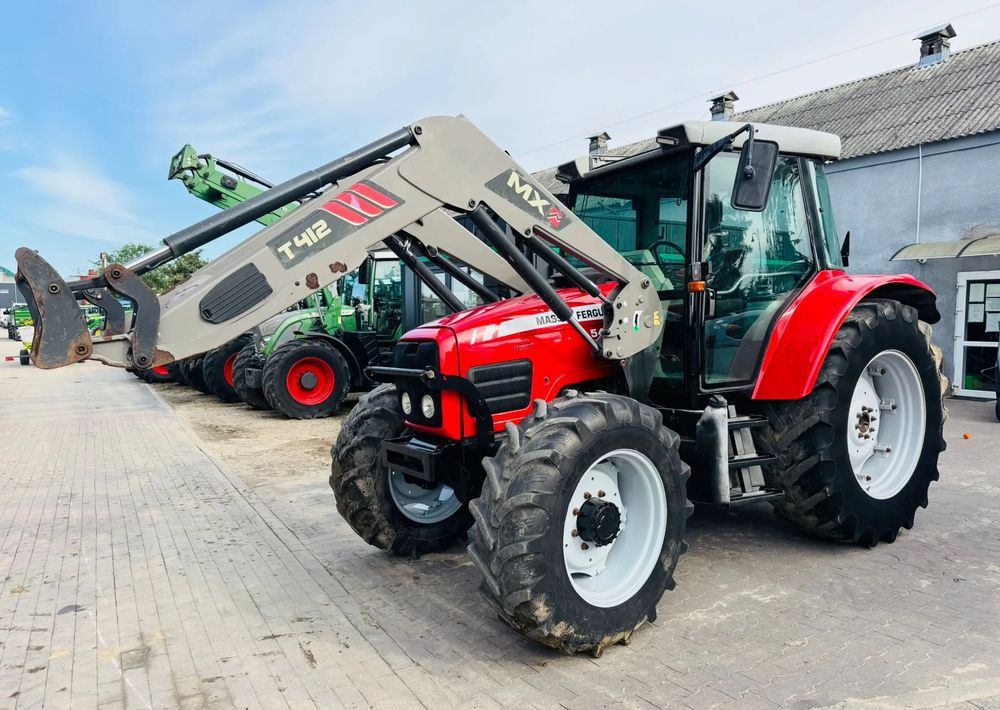 Massey Ferguson 5460 - Tractor: foto 1 Massey Ferguson 5460 - Tractor: foto 1
