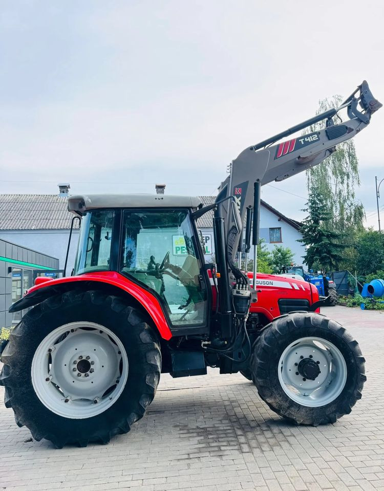 Massey Ferguson 5460 - Tractor: foto 4 Massey Ferguson 5460 - Tractor: foto 4