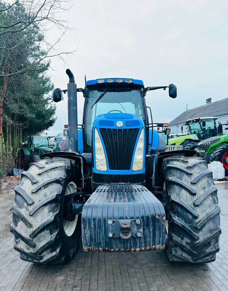Tractor New Holland T8020: foto 8