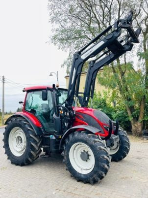 Valtra N 104 - Tractor: foto 1 Valtra N 104 - Tractor: foto 1