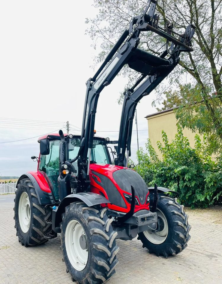 Valtra N104 - Tractor: foto 3 Valtra N104 - Tractor: foto 3