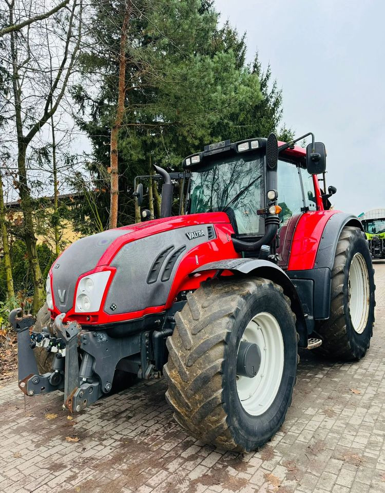 Valtra T213 - Tractor: foto 2 Valtra T213 - Tractor: foto 2