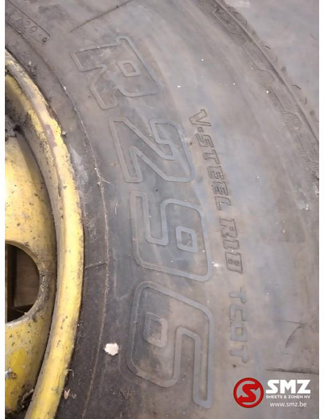 Bridgestone Occ vrachtwagenband Bridgestone 12R22.5 - Neumático para Camión: foto 3 Bridgestone Occ vrachtwagenband Bridgestone 12R22.5 - Neumático para Camión: foto 3