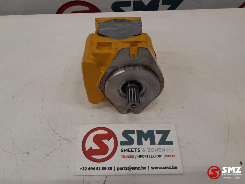 Caterpillar Auxiliary gear pump Caterpillar - Bomba hidráulica para Equipo de manutención: foto 1 Caterpillar Auxiliary gear pump Caterpillar - Bomba hidráulica para Equipo de manutención: foto 1