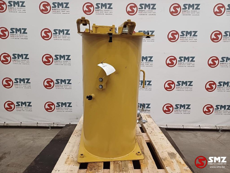 Caterpillar Hydraulic oil system Caterpillar - Depósito hidráulico para Equipo de manutención: foto 2 Caterpillar Hydraulic oil system Caterpillar - Depósito hidráulico para Equipo de manutención: foto 2