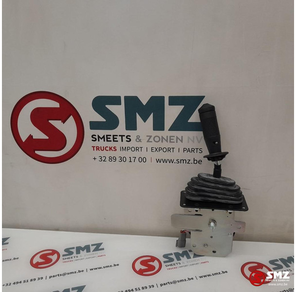 Caterpillar Joystick Caterpillar - Cabina e interior: foto 2 Caterpillar Joystick Caterpillar - Cabina e interior: foto 2