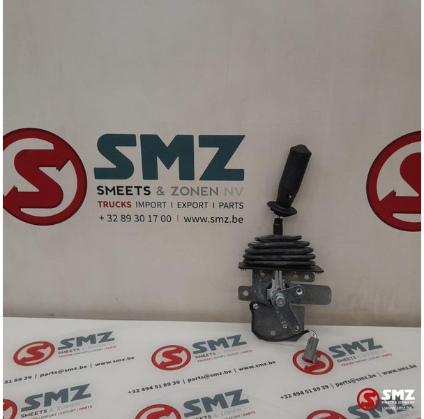 Caterpillar Joystick Caterpillar - Cabina e interior: foto 1 Caterpillar Joystick Caterpillar - Cabina e interior: foto 1