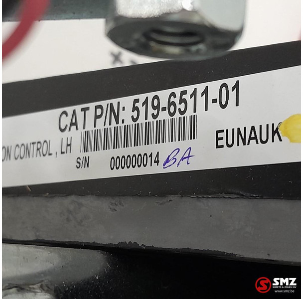 Caterpillar Joystick Caterpillar - Cabina e interior: foto 5 Caterpillar Joystick Caterpillar - Cabina e interior: foto 5