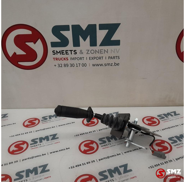 Caterpillar Joystick Caterpillar - Cabina e interior: foto 4 Caterpillar Joystick Caterpillar - Cabina e interior: foto 4