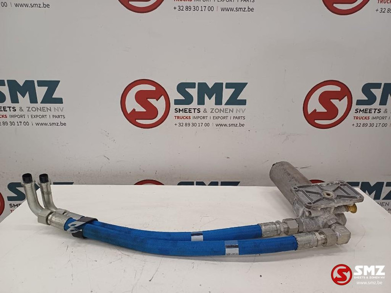 Caterpillar Oil filter + high temperature hose Caterpillar - Filtro de aceite para Equipo de manutención: foto 2 Caterpillar Oil filter + high temperature hose Caterpillar - Filtro de aceite para Equipo de manutención: foto 2