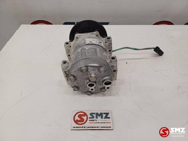 Caterpillar Refrigerant compressor Caterpillar - Motor y piezas para Equipo de manutención: foto 3 Caterpillar Refrigerant compressor Caterpillar - Motor y piezas para Equipo de manutención: foto 3