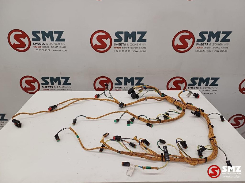 Caterpillar Wire harness valve / sensor / solenoid Caterpillar - Cables/ Alambres para Camión: foto 2 Caterpillar Wire harness valve / sensor / solenoid Caterpillar - Cables/ Alambres para Camión: foto 2