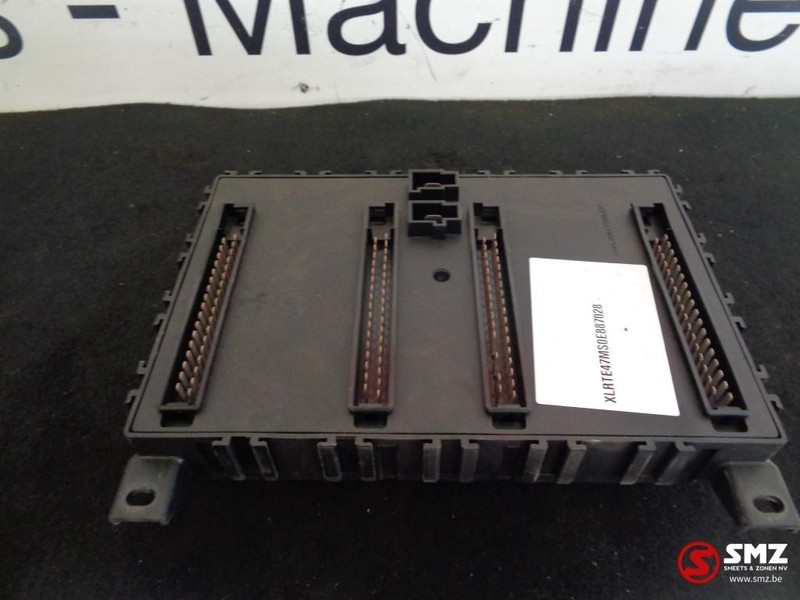 DAF Occ Zekeringskast daf 1795419 - Fusible para Camión: foto 3 DAF Occ Zekeringskast daf 1795419 - Fusible para Camión: foto 3