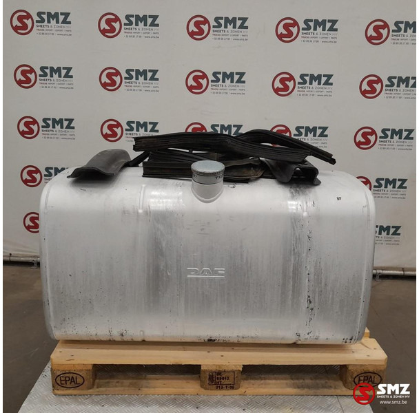 DAF Occ brandstoftank 430L + steunen DAF - Depósito de combustible para Camión: foto 1 DAF Occ brandstoftank 430L + steunen DAF - Depósito de combustible para Camión: foto 1