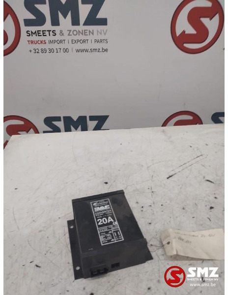 DAF Occ omvormer 24V-12V 20A DAF - Sistema eléctrico para Camión: foto 1 DAF Occ omvormer 24V-12V 20A DAF - Sistema eléctrico para Camión: foto 1