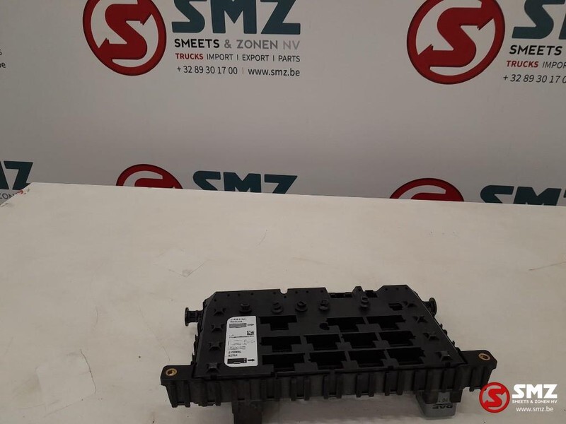 DAF Occ zekeringskast Daf XF 2150895 - Unidad de control para Camión: foto 4 DAF Occ zekeringskast Daf XF 2150895 - Unidad de control para Camión: foto 4