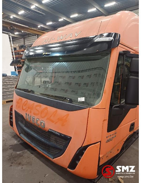 Iveco Occ cabine compleet Hi Way Stralis Iveco - Cabina e interior para Camión: foto 1 Iveco Occ cabine compleet Hi Way Stralis Iveco - Cabina e interior para Camión: foto 1