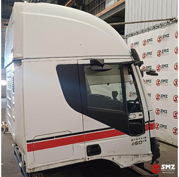 Iveco Occ cabine compleet Stralis Hi-Way Iveco - Cabina e interior para Camión: foto 4 Iveco Occ cabine compleet Stralis Hi-Way Iveco - Cabina e interior para Camión: foto 4