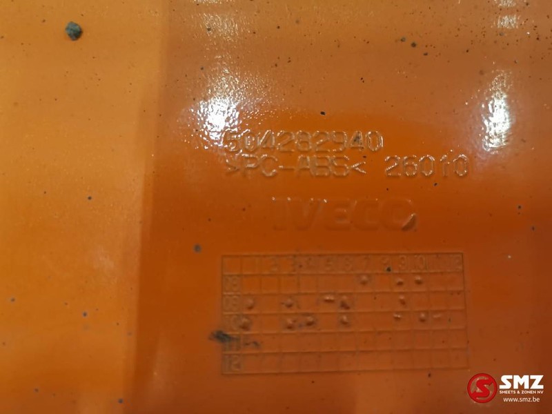 Iveco Occ zijspoiler links Iveco Stralis - Aerodinámica/ Spoiler para Camión: foto 2 Iveco Occ zijspoiler links Iveco Stralis - Aerodinámica/ Spoiler para Camión: foto 2