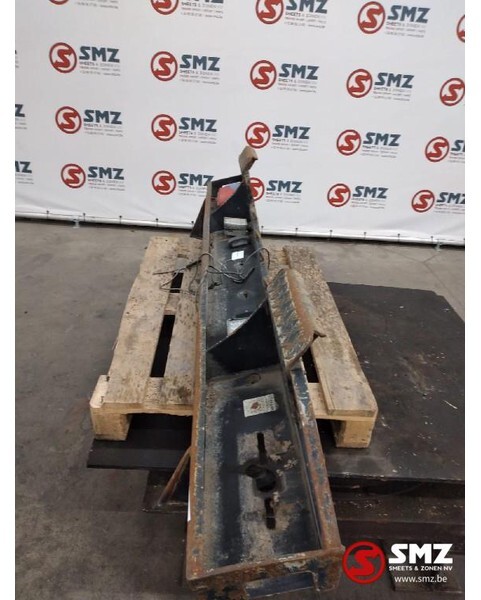 MAN Occ achterbumper MAN TGA - Bastidor/ Chasis para Camión: foto 2 MAN Occ achterbumper MAN TGA - Bastidor/ Chasis para Camión: foto 2