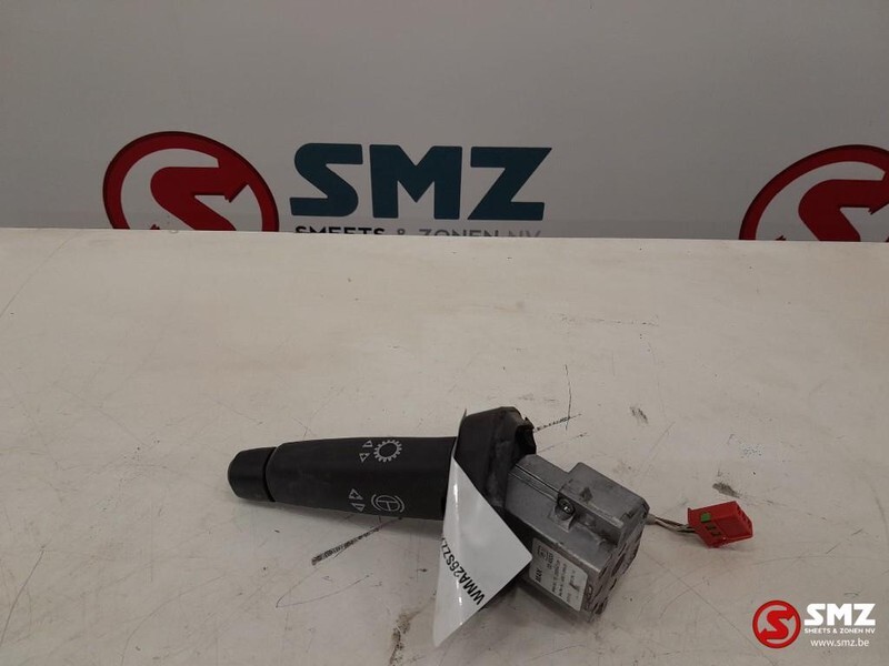 MAN Occ combischakelaar retarder MAN TGS 81255090159 - Cabina e interior para Camión: foto 2 MAN Occ combischakelaar retarder MAN TGS 81255090159 - Cabina e interior para Camión: foto 2