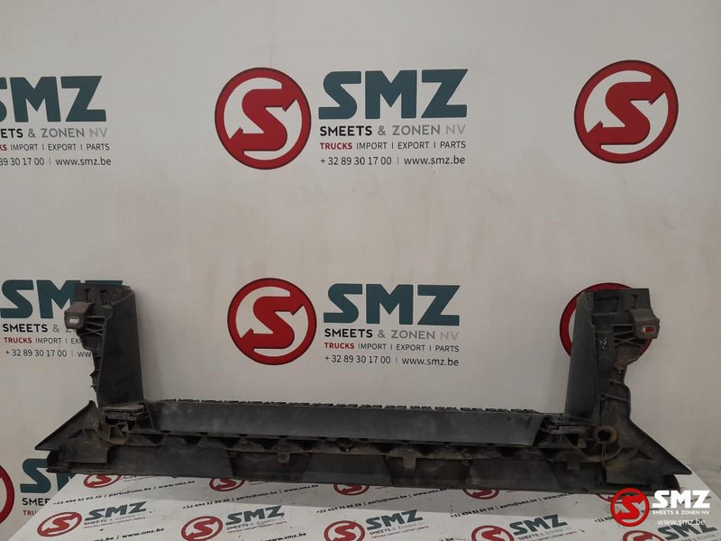 MAN Occ middenbumpertrede MAN - Parachoques para Camión: foto 2 MAN Occ middenbumpertrede MAN - Parachoques para Camión: foto 2