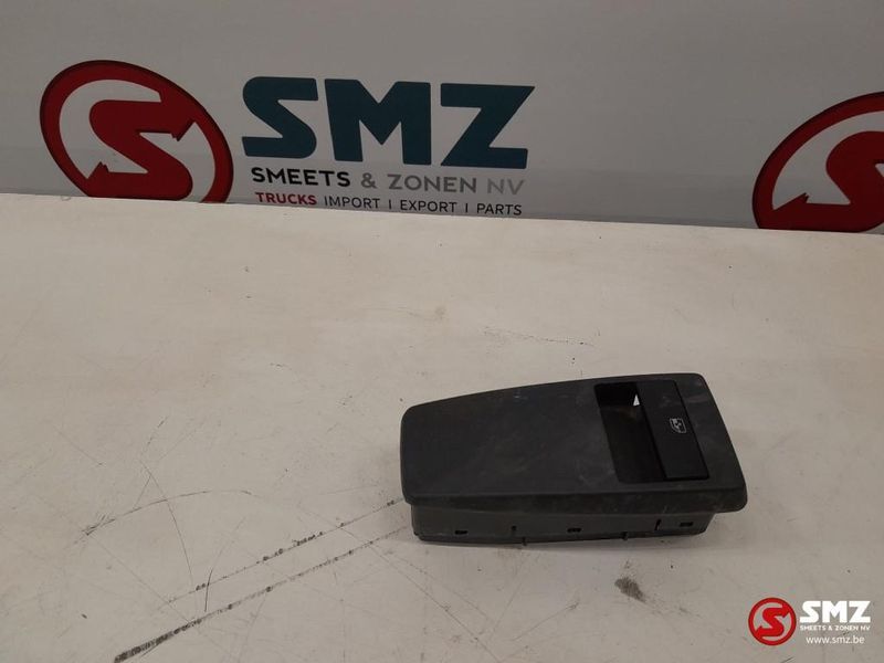 MAN Occ vensterschakelaar MAN TGS 81258067095 - Cabina e interior para Camión: foto 3 MAN Occ vensterschakelaar MAN TGS 81258067095 - Cabina e interior para Camión: foto 3